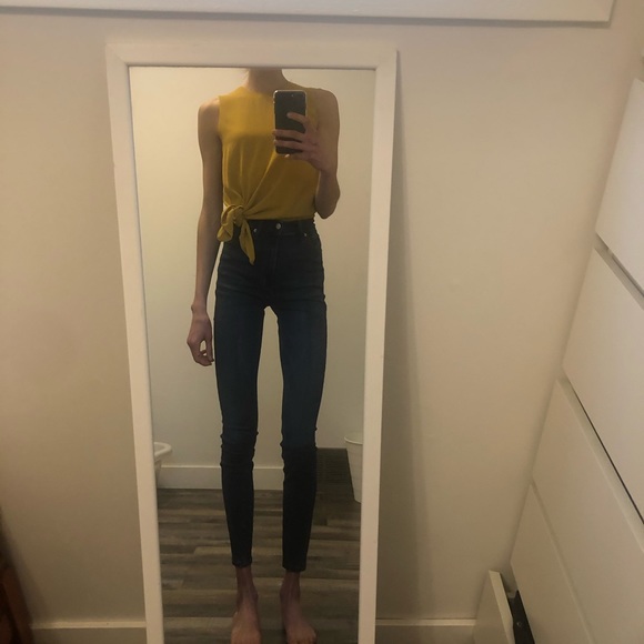 Babaton aritzia blouse - Picture 2 of 4